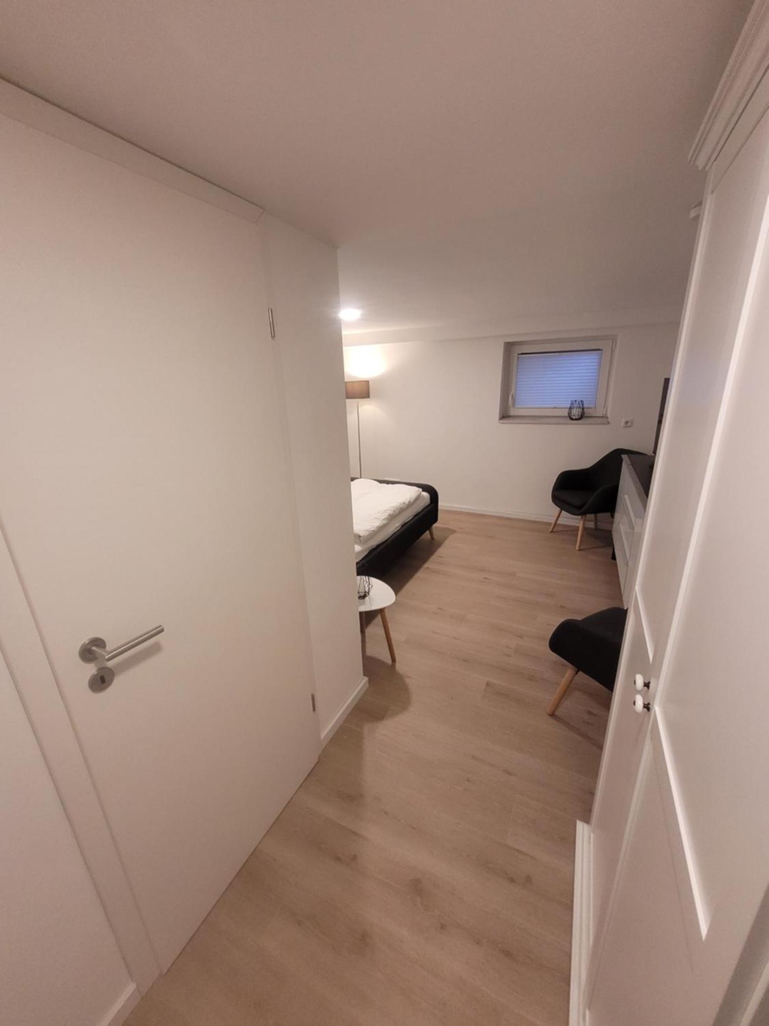 Zimmer Im Souterrain Mit Eigenem Bad Celle Exterior photo